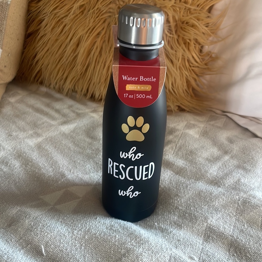 Water bottle - Picture 2 of 3